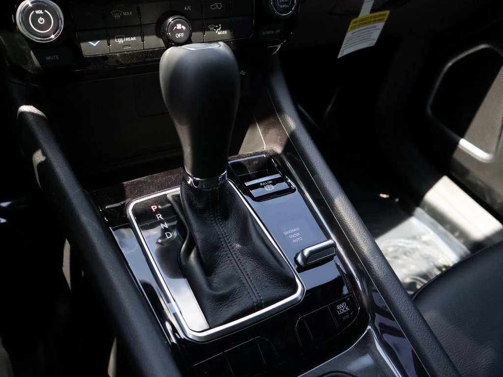 2025 Jeep Compass Latitude photo 35