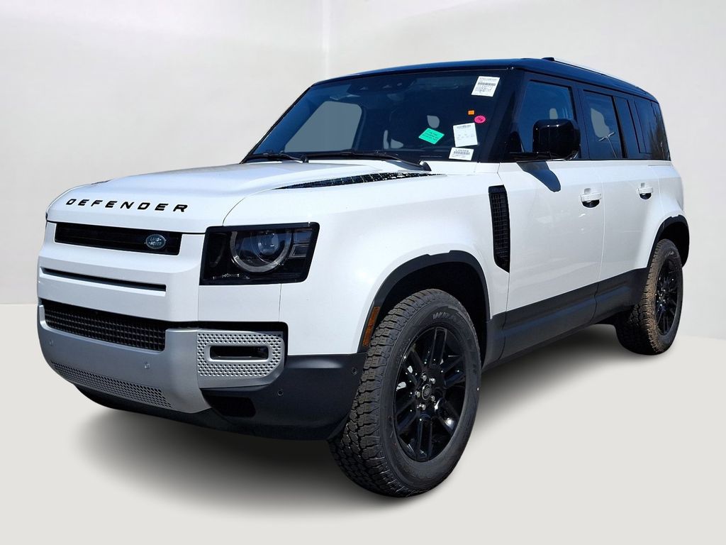 2025 Land Rover Defender S's photo