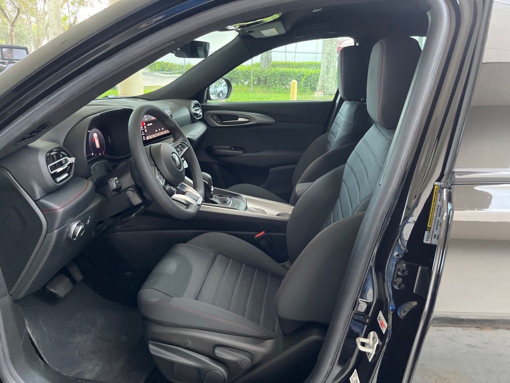 2024 Dodge Hornet GT photo 3