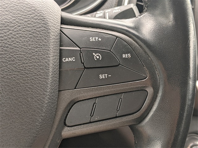 2020 Jeep Cherokee Trailhawk photo 21