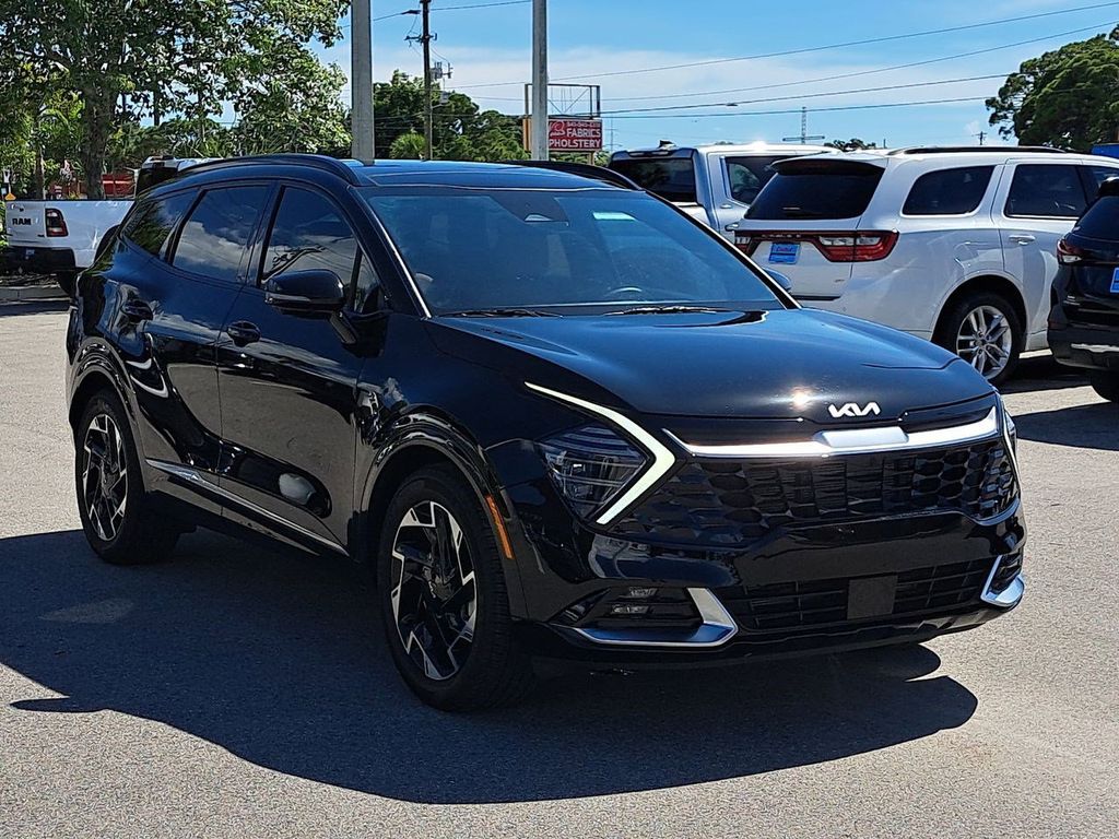 2024 Kia Sportage photo 3