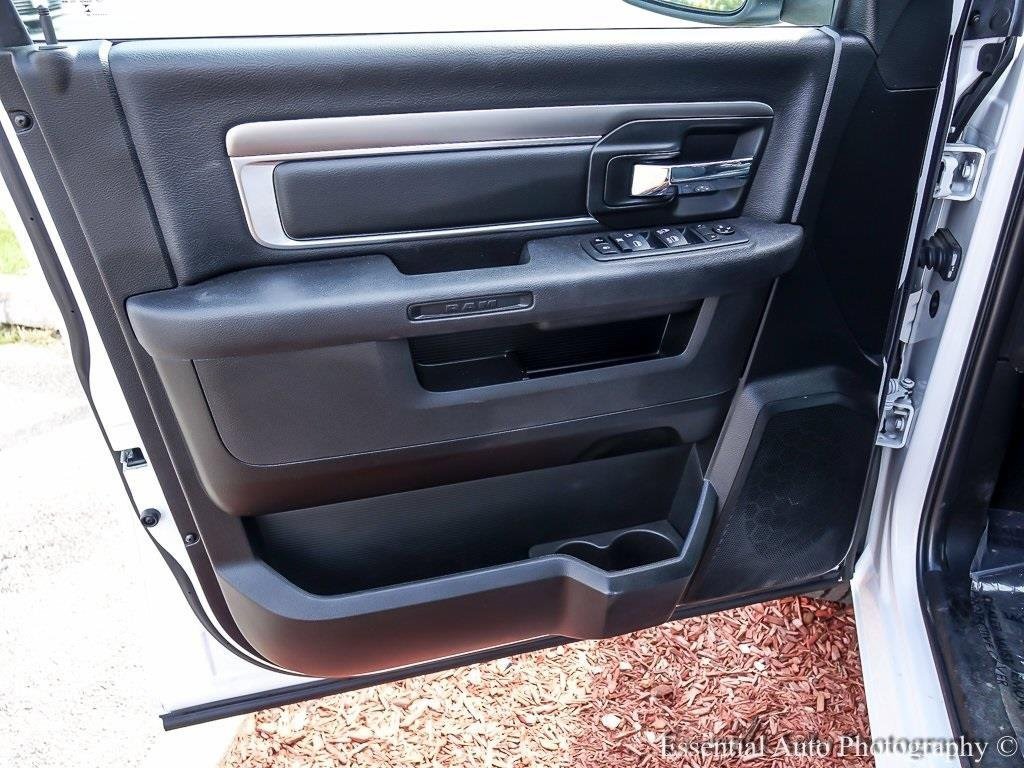 2024 RAM 1500 - Image 17