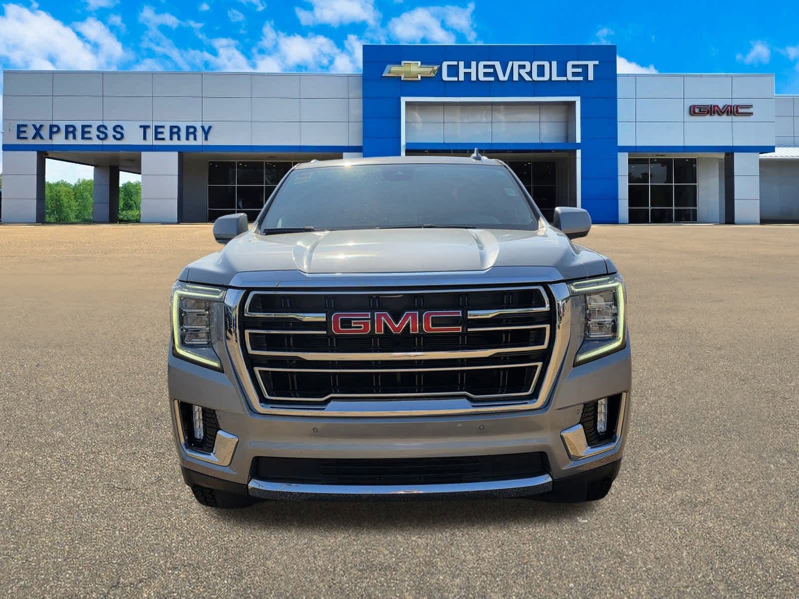 2023 Gmc Yukon SLT photo 2