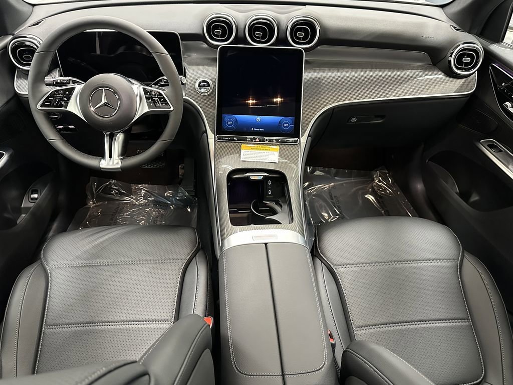 2026 Mercedes Benz GLC 300 photo 27