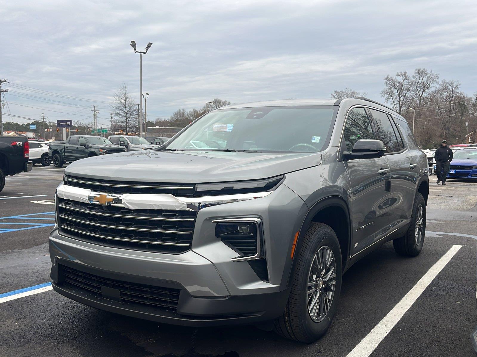 2026 Chevrolet Traverse LT's photo