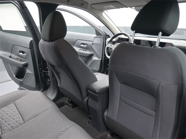2026 Nissan Kicks SV photo 20