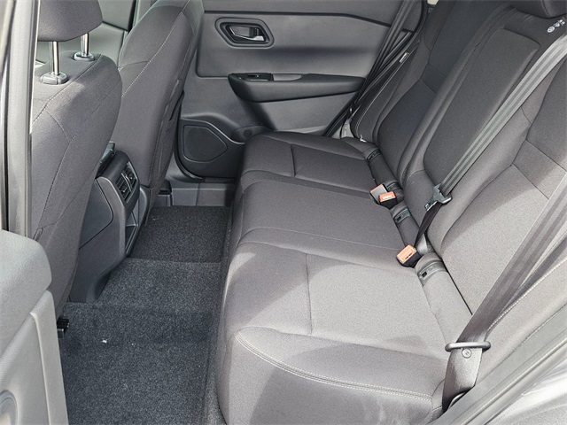 2026 Nissan Rogue S photo 5
