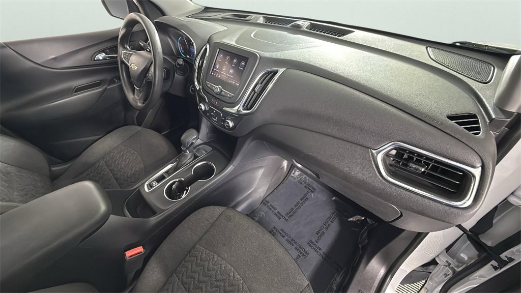 2023 Chevrolet Equinox LT photo 24