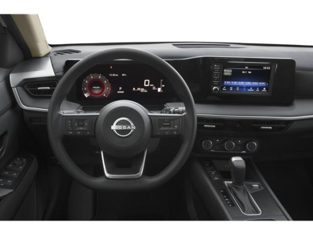 2025 Nissan Kicks S photo 3