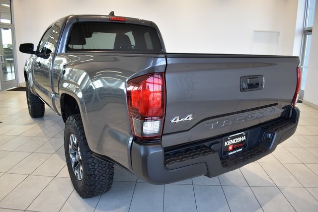 2021 Toyota Tacoma SR 4x4 Access Cab photo 6
