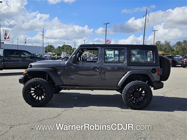 2025 Jeep Wrangler Sport photo 4
