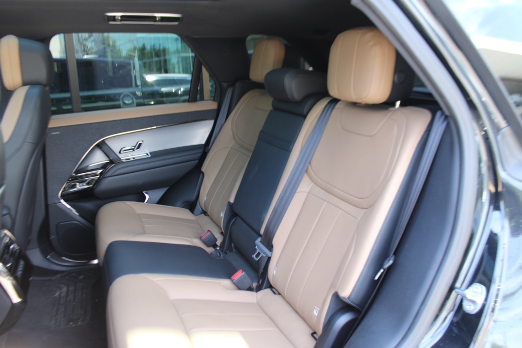 2023 Land Rover Range Rover Sport SE photo 26