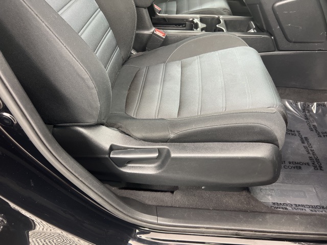 2017 Honda CR-V LX photo 20