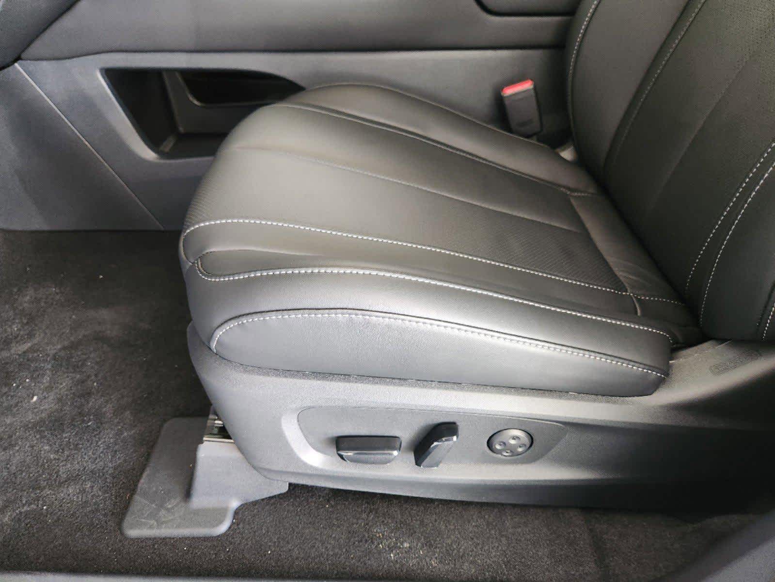 2025 Infiniti QX60 Luxe photo 16