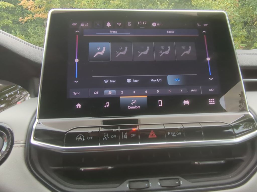 2024 Jeep Compass Limited photo 17