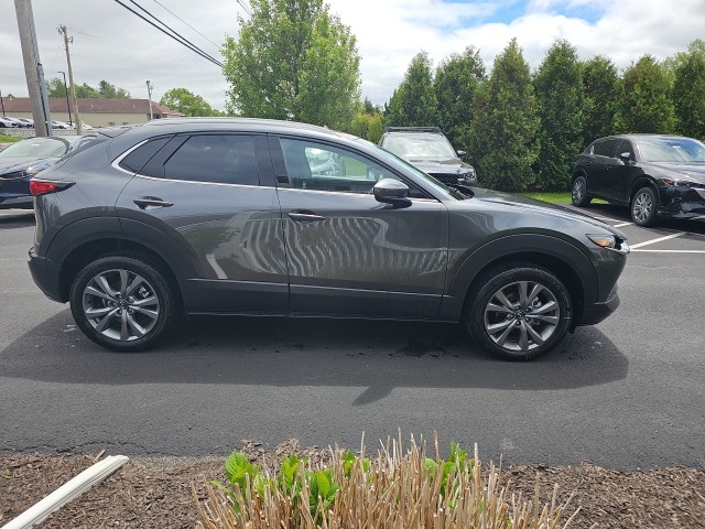 2025 Mazda CX-30 2.5 S Premium photo 2