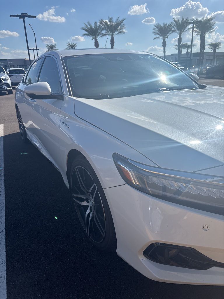 2021 Honda Accord Hybrid Touring photo 2