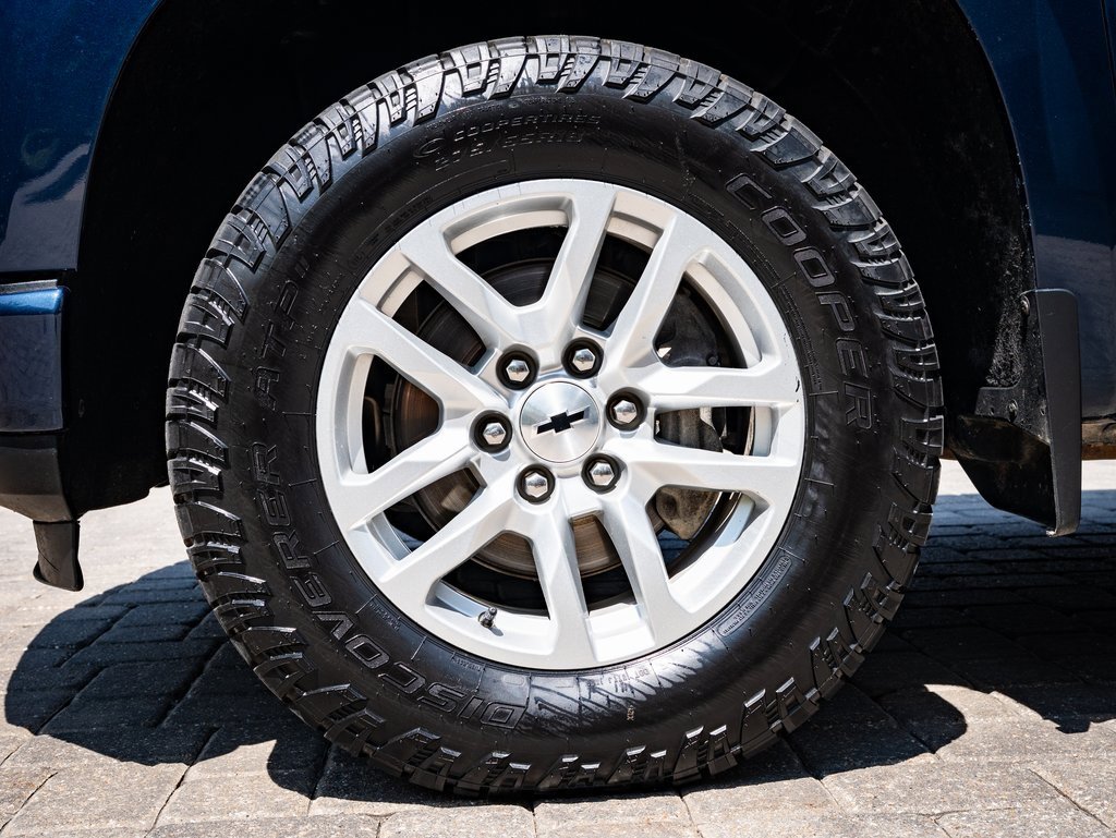 2021 Chevrolet Silverado 1500 RST photo 13