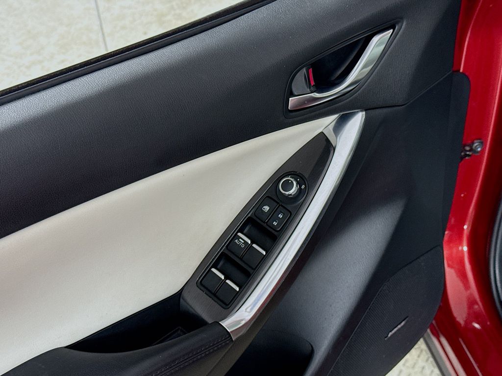 2016 Mazda CX-5 Grand Touring photo 18