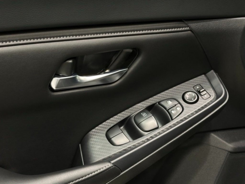 2025 Nissan Sentra SV photo 12