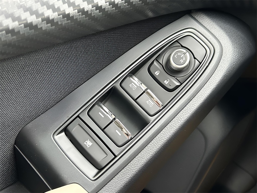 2025 Subaru Ascent Premium photo 17
