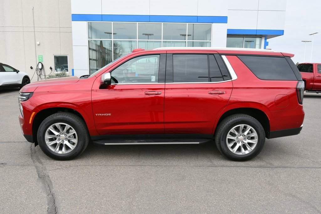 2025 Chevrolet Tahoe Premier photo 3