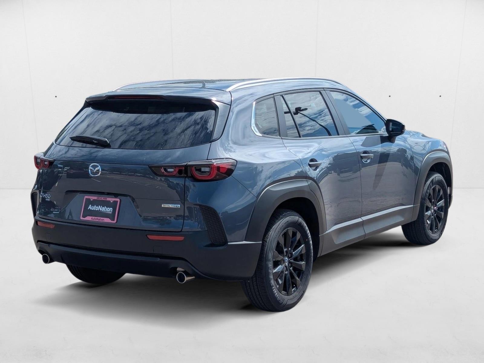 2025 Mazda CX-50 2.5 Select photo 2