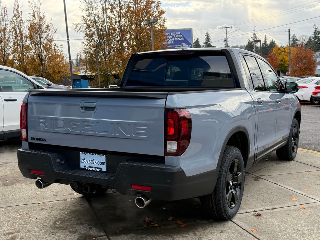 2026 Honda Ridgeline Black Edition photo 4