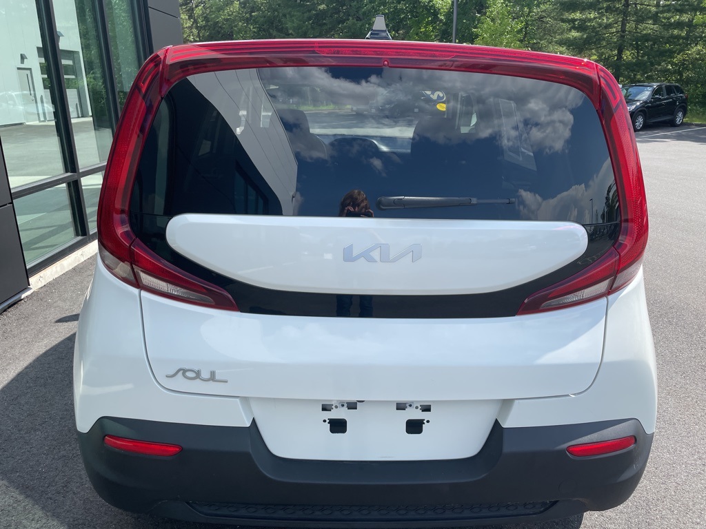 2022 Kia Soul LX photo 4