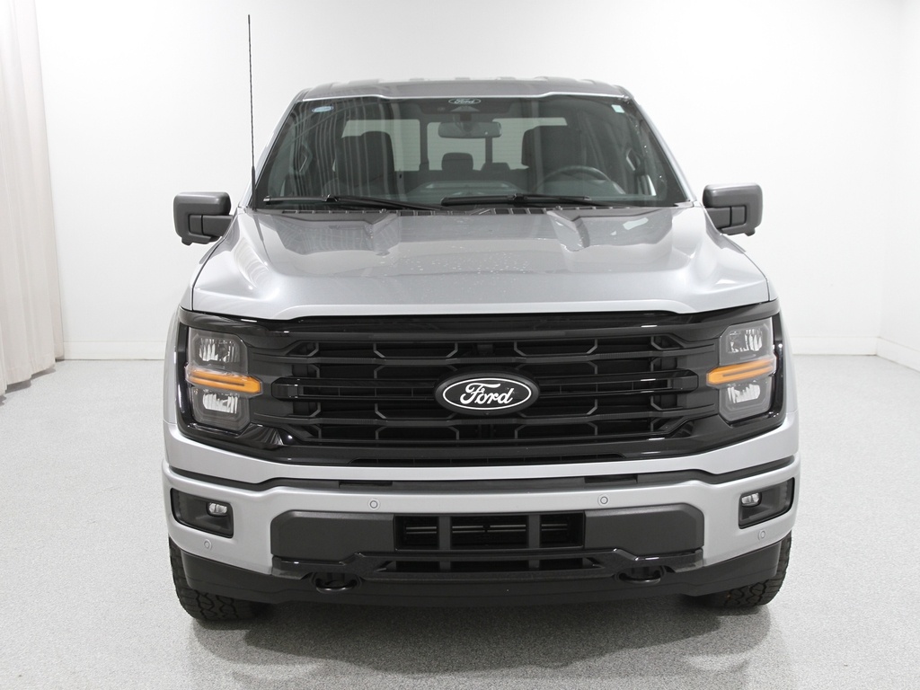 2025 Ford F-150 XLT photo 2