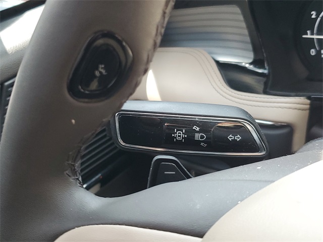 2022 Lincoln Corsair Standard photo 13