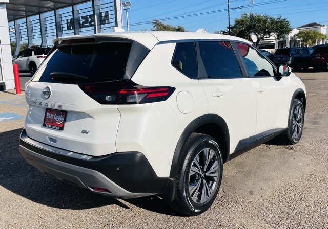 2023 Nissan Rogue SV photo 5