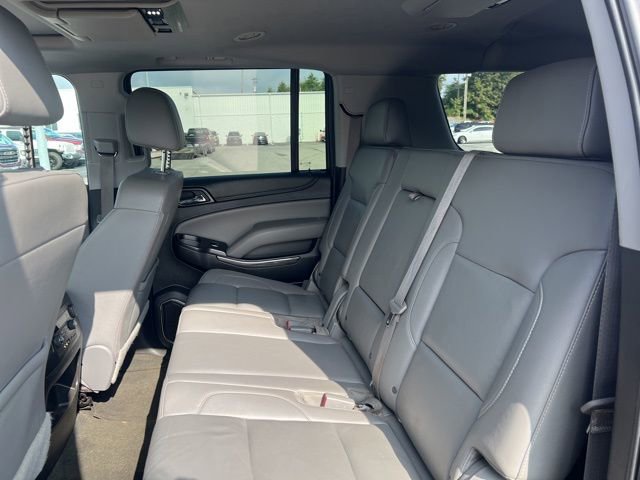 2016 Chevrolet Suburban LT photo 16
