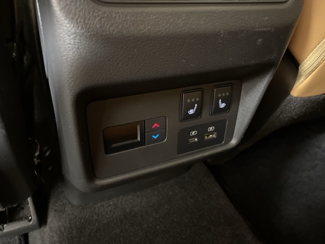 2022 Nissan Rogue Platinum photo 30
