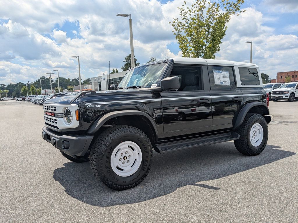 2025 Ford Bronco Heritage First Edition photo 8