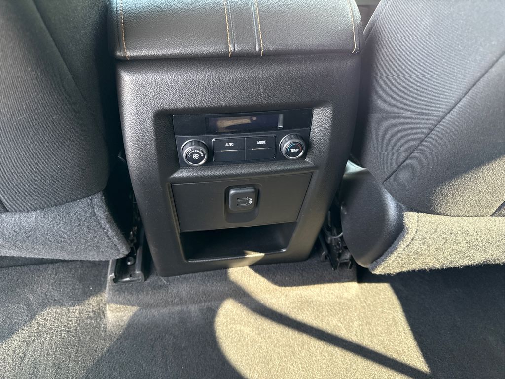 2019 Chevrolet Traverse photo 29