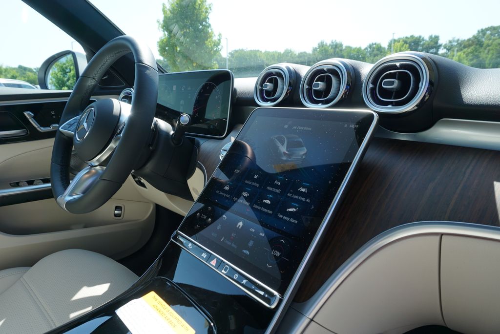 2025 Mercedes Benz C 300 photo 60