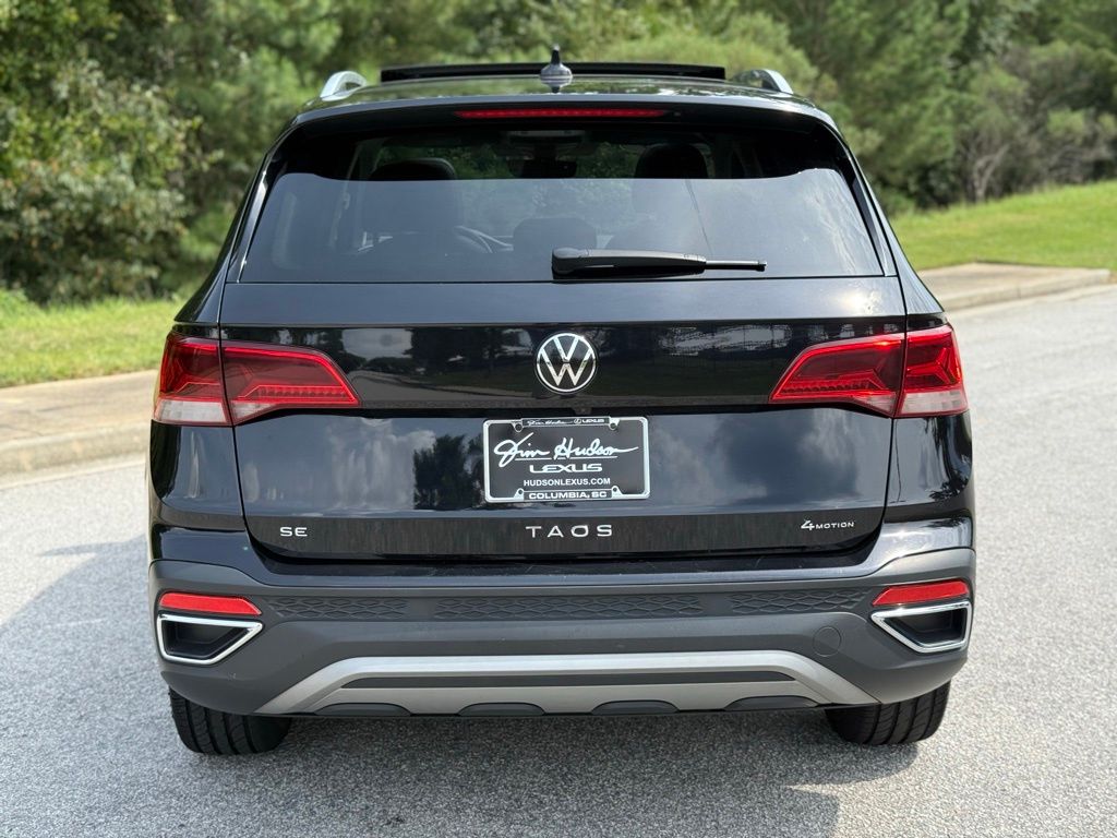 2023 Volkswagen Taos SE photo 4