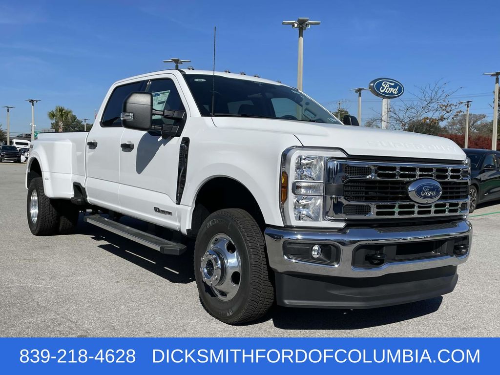 2026 Ford F-350 Super Duty XLT's photo