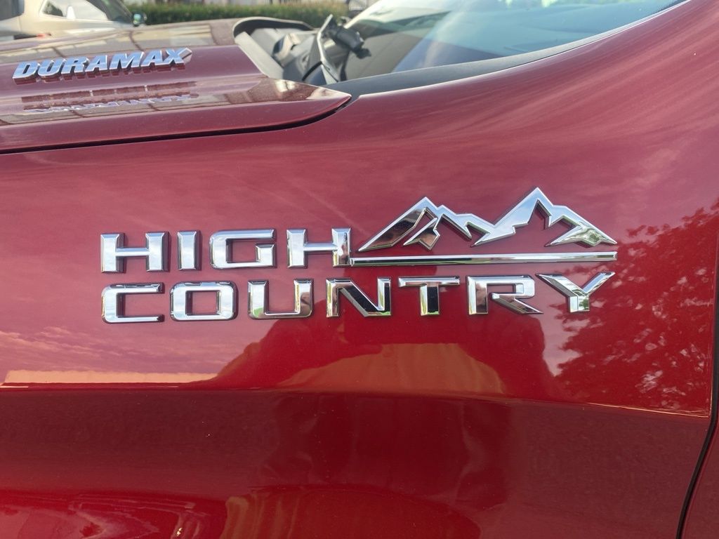 2020 Chevrolet Silverado 1500 High Country photo 4