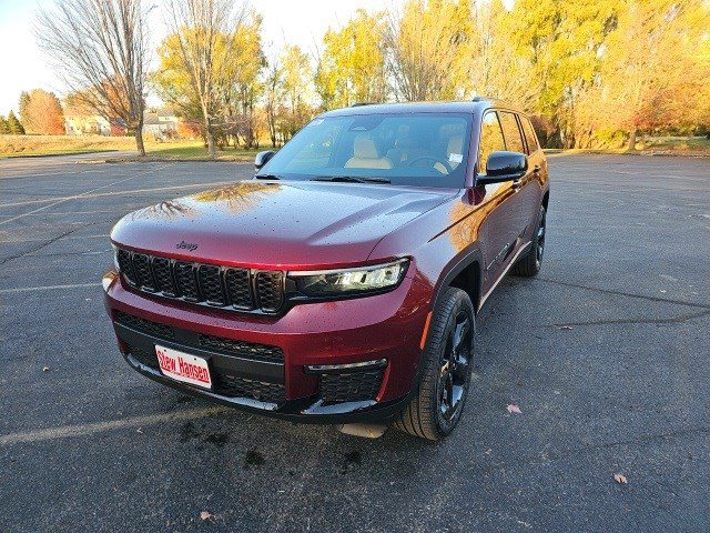 2025 Jeep Grand Cherokee L Limited's photo