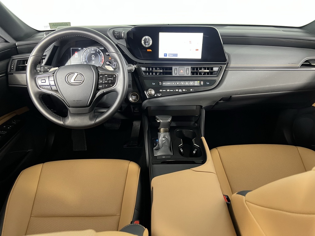 2025 Lexus ES 350 photo 8