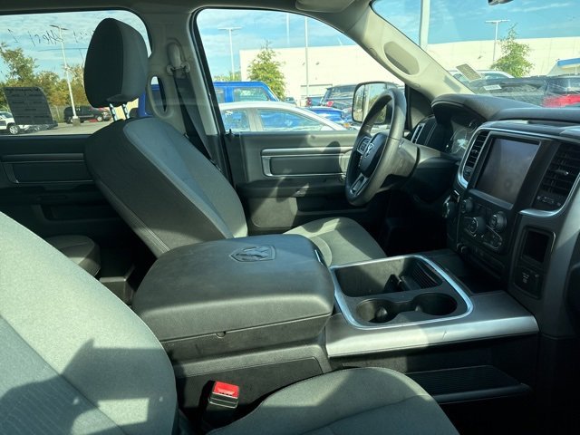 2023 Ram 1500 Classic SLT photo 3