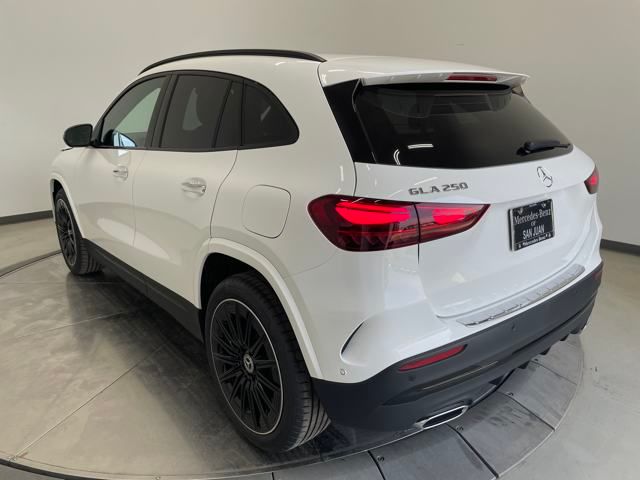 2025 Mercedes Benz GLA 250 photo 8