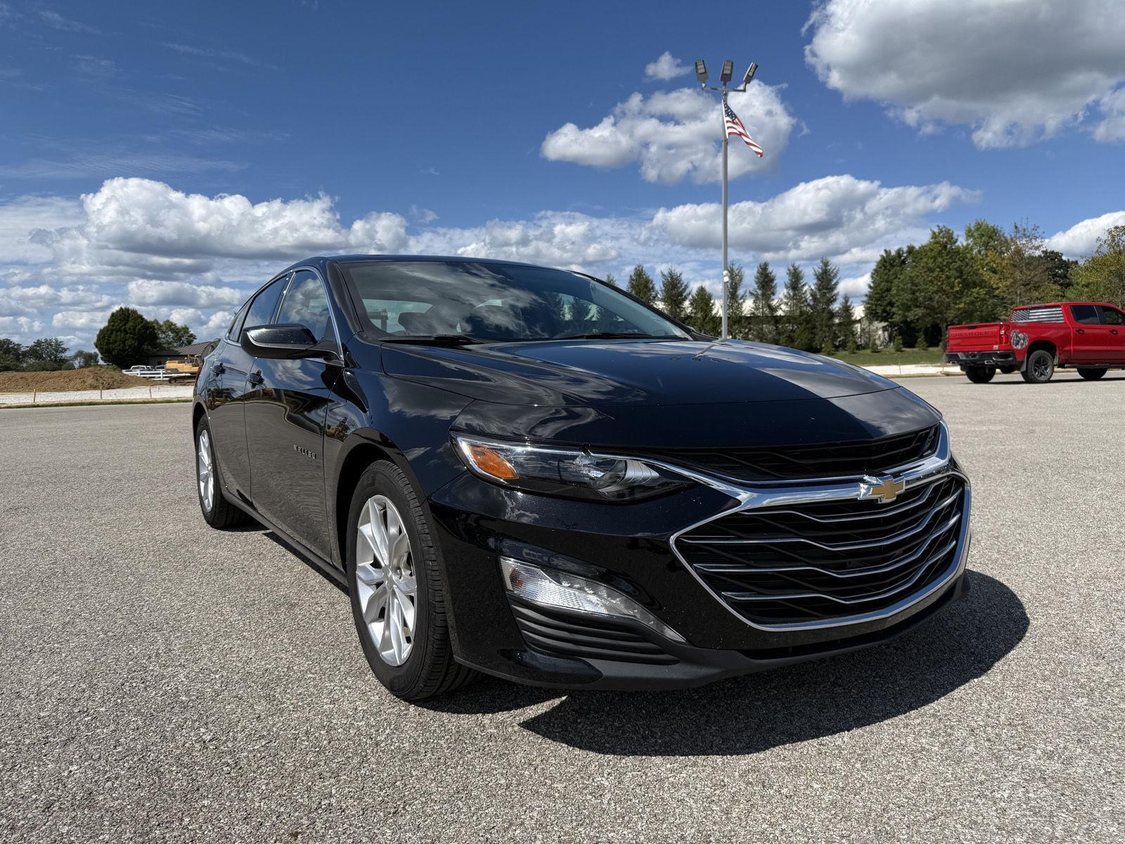 2023 Chevrolet Malibu 1LT photo 3