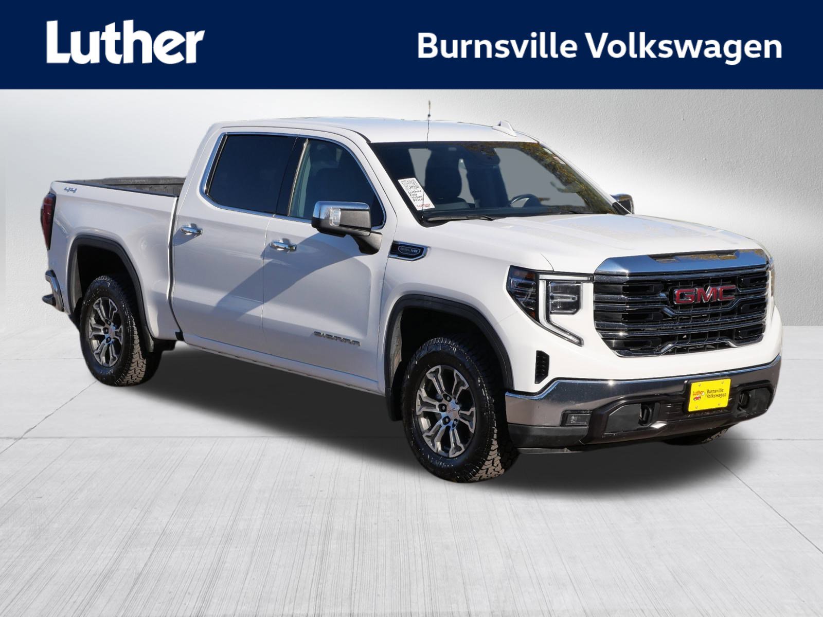 2024 GMC Sierra 1500 SLT's photo