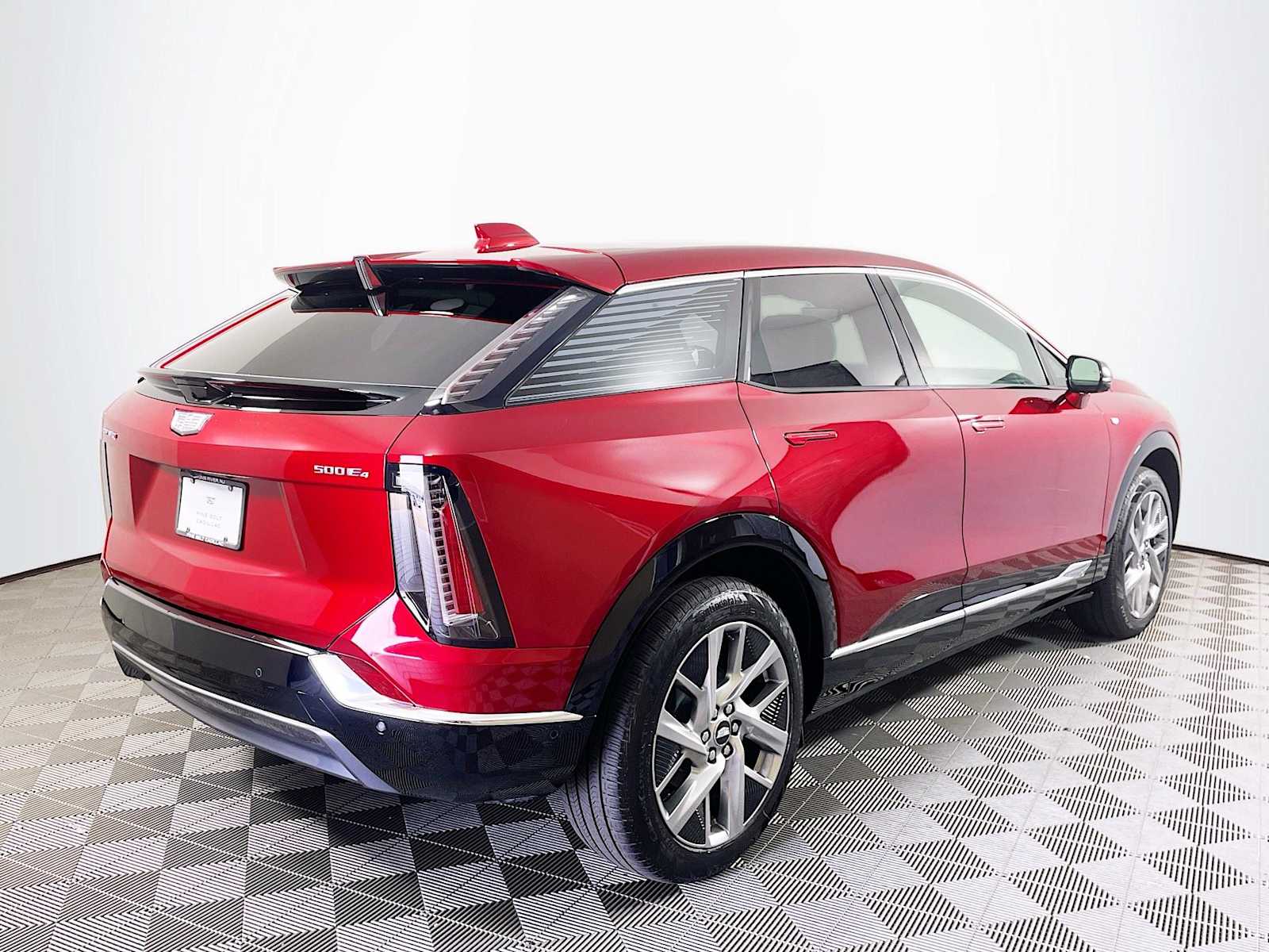 Used 2025 Cadillac OPTIQ Luxury 1 with VIN 3GYK3BMR2SS268364 for sale in Toms River, NJ