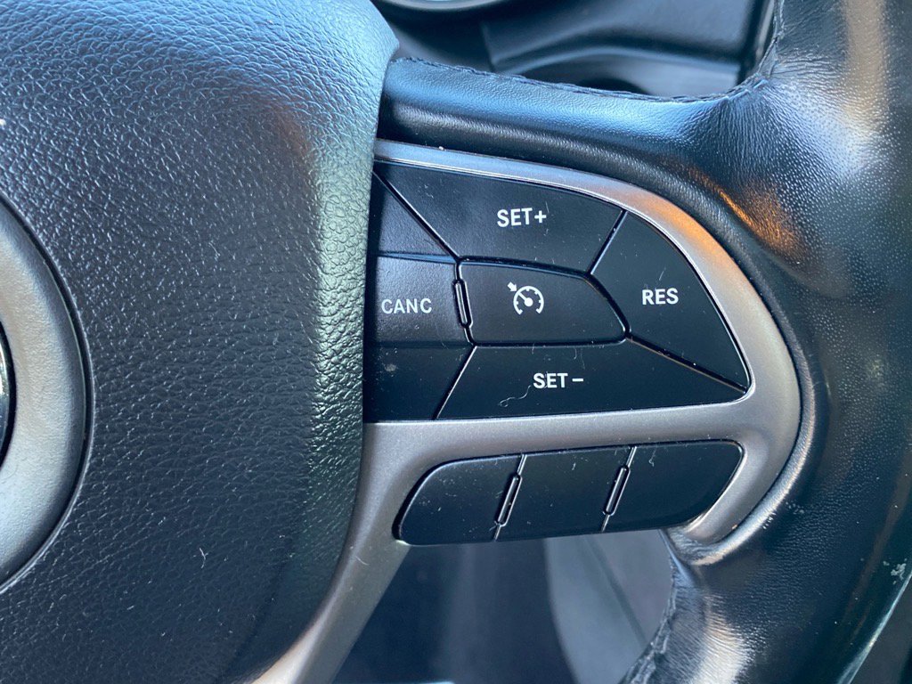 2020 Jeep Grand Cherokee Laredo E photo 14