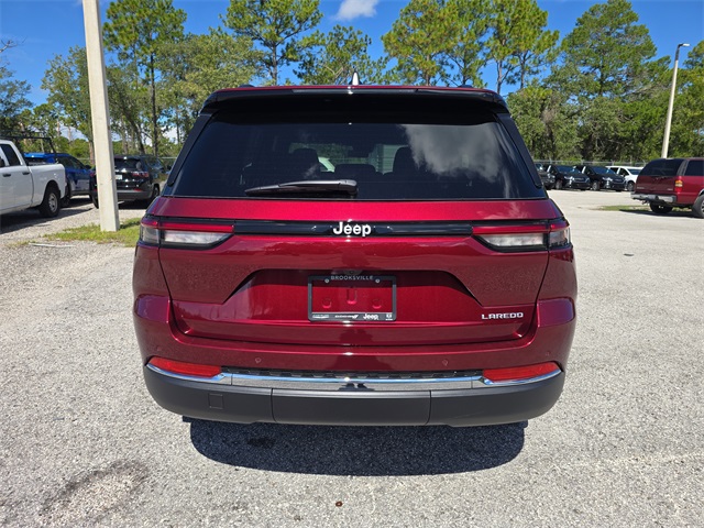 2025 Jeep Grand Cherokee Laredo X photo 4