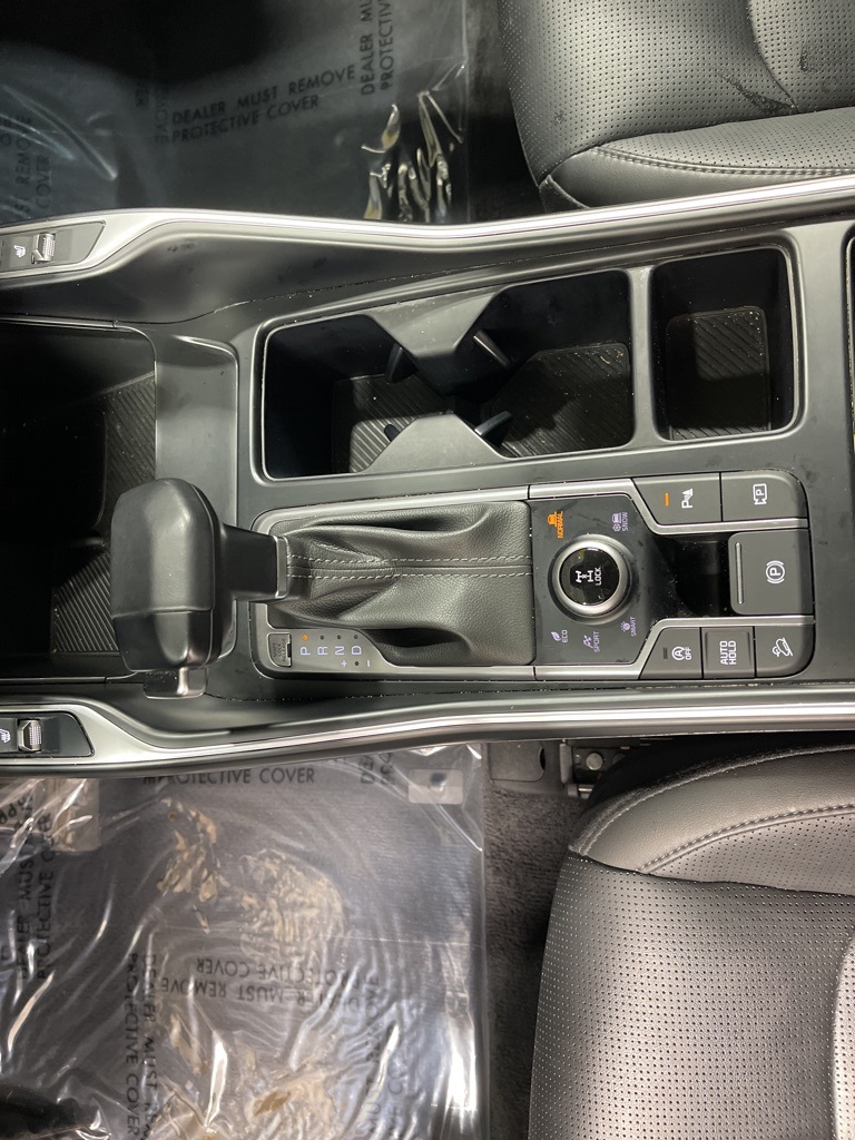 2024 Kia Sorento S photo 9